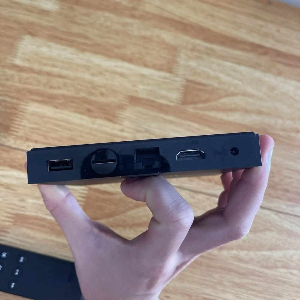 Amazon Fire TV (2ND GENERATION) 4K HD Media Streamer - BLACK With Remote Tested - Picture 3 of 4